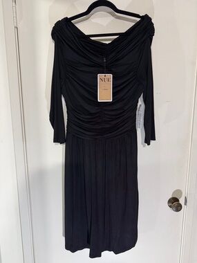 Nue by Shani Black Ruched Boat NeckLong Sleeve Dress Built In Shape wear Size 8